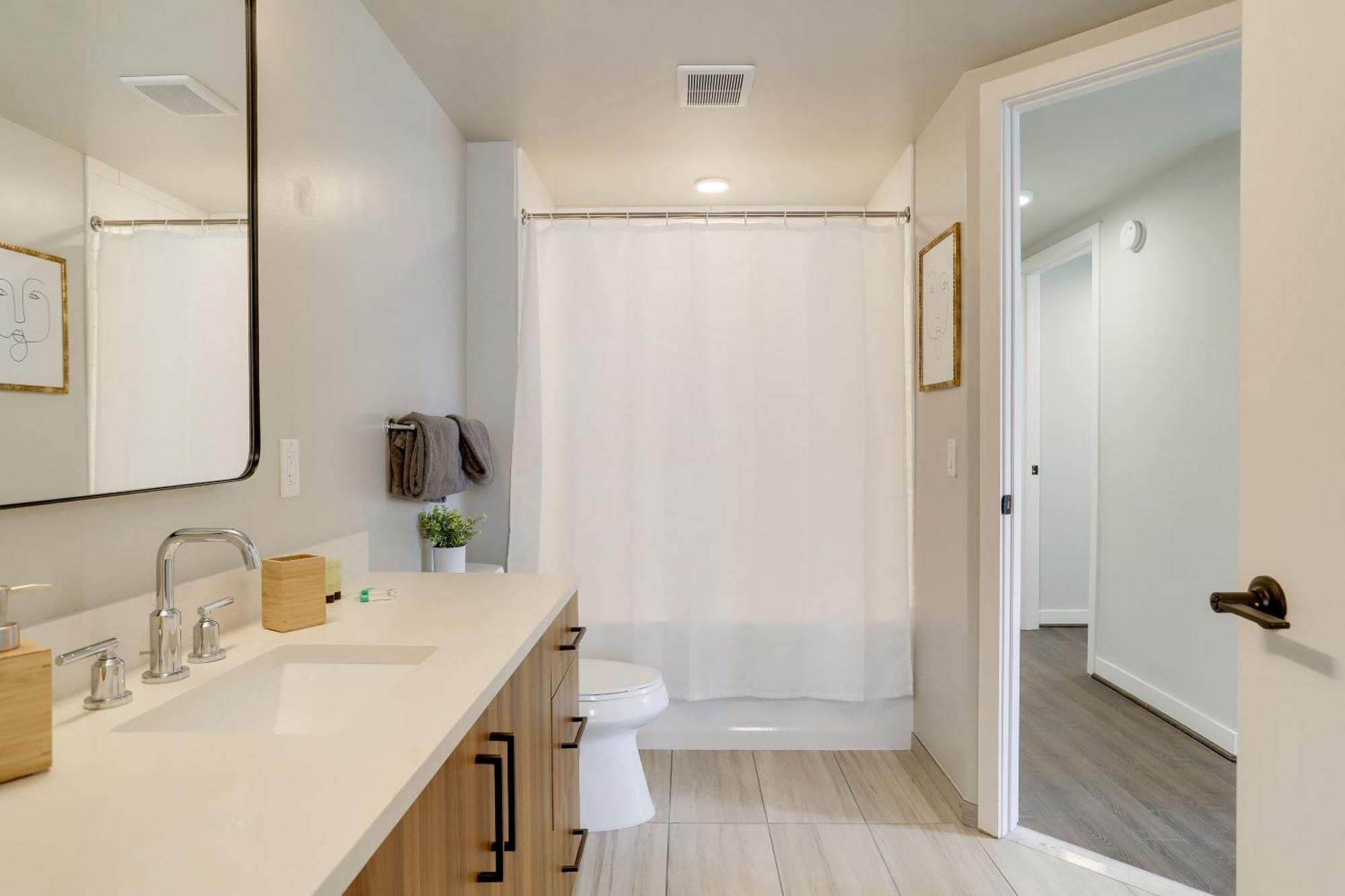 Stylish Condo At Clarendon With Rooftop Views Arlington Extérieur photo
