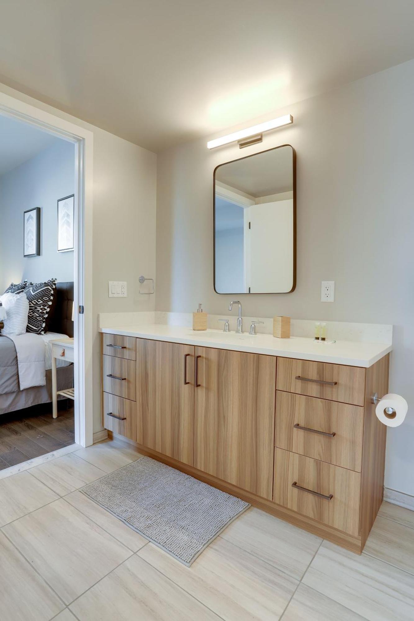 Stylish Condo At Clarendon With Rooftop Views Arlington Extérieur photo